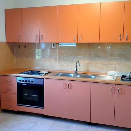 Manora Sucuraj 2 Bedroom Apartment Buitenkant foto