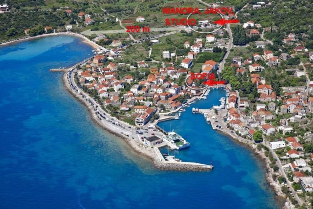 Manora Sucuraj 2 Bedroom Apartment Buitenkant foto