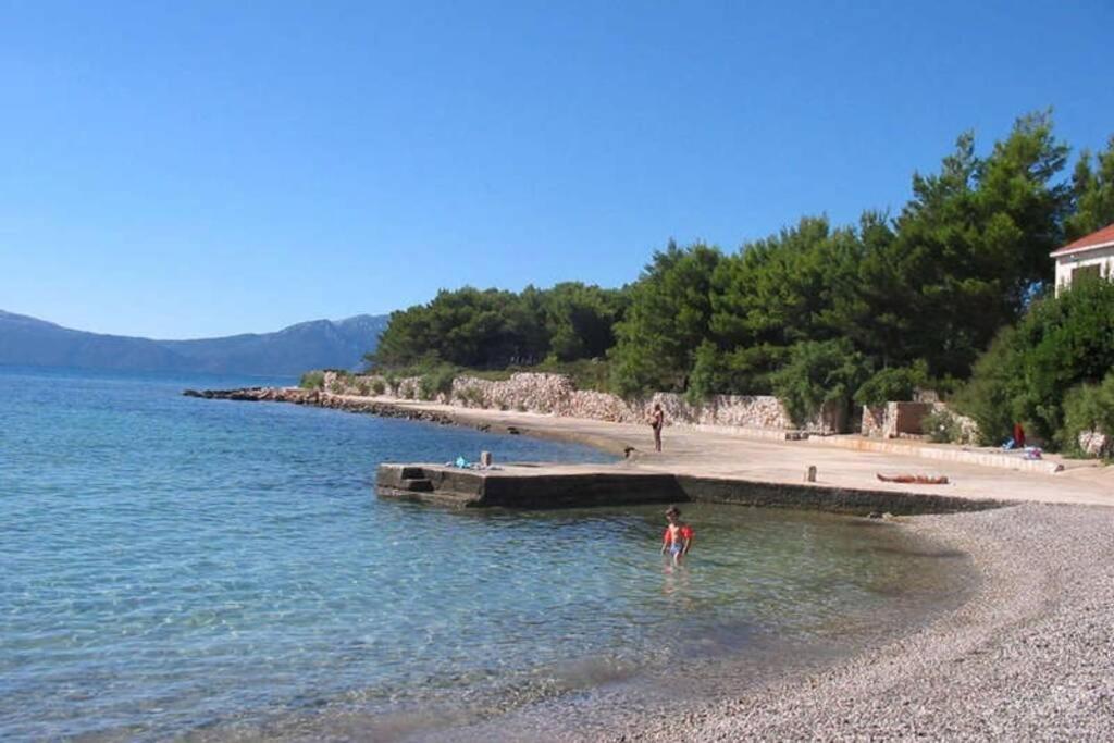 Manora Sucuraj 2 Bedroom Apartment Buitenkant foto